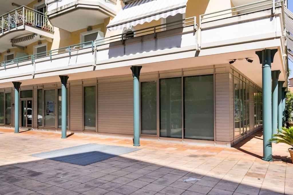 Ferienwohnung Centrale Vicino Spiagge E Ciclabile + Box-Auto ! Taggia Exterior foto