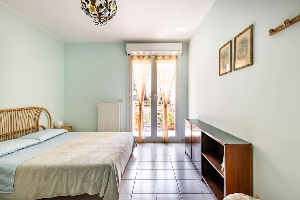 Ferienwohnung Centrale Vicino Spiagge E Ciclabile + Box-Auto ! Taggia Exterior foto